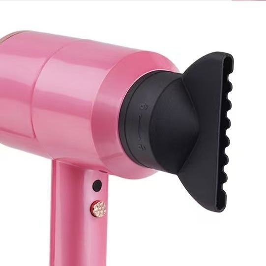 Asciugatrice di capelli a ioni negativi professionale 1500w Strong AC Motor Household Hair Care Con 3 ugelli d'aria per capelli ricci